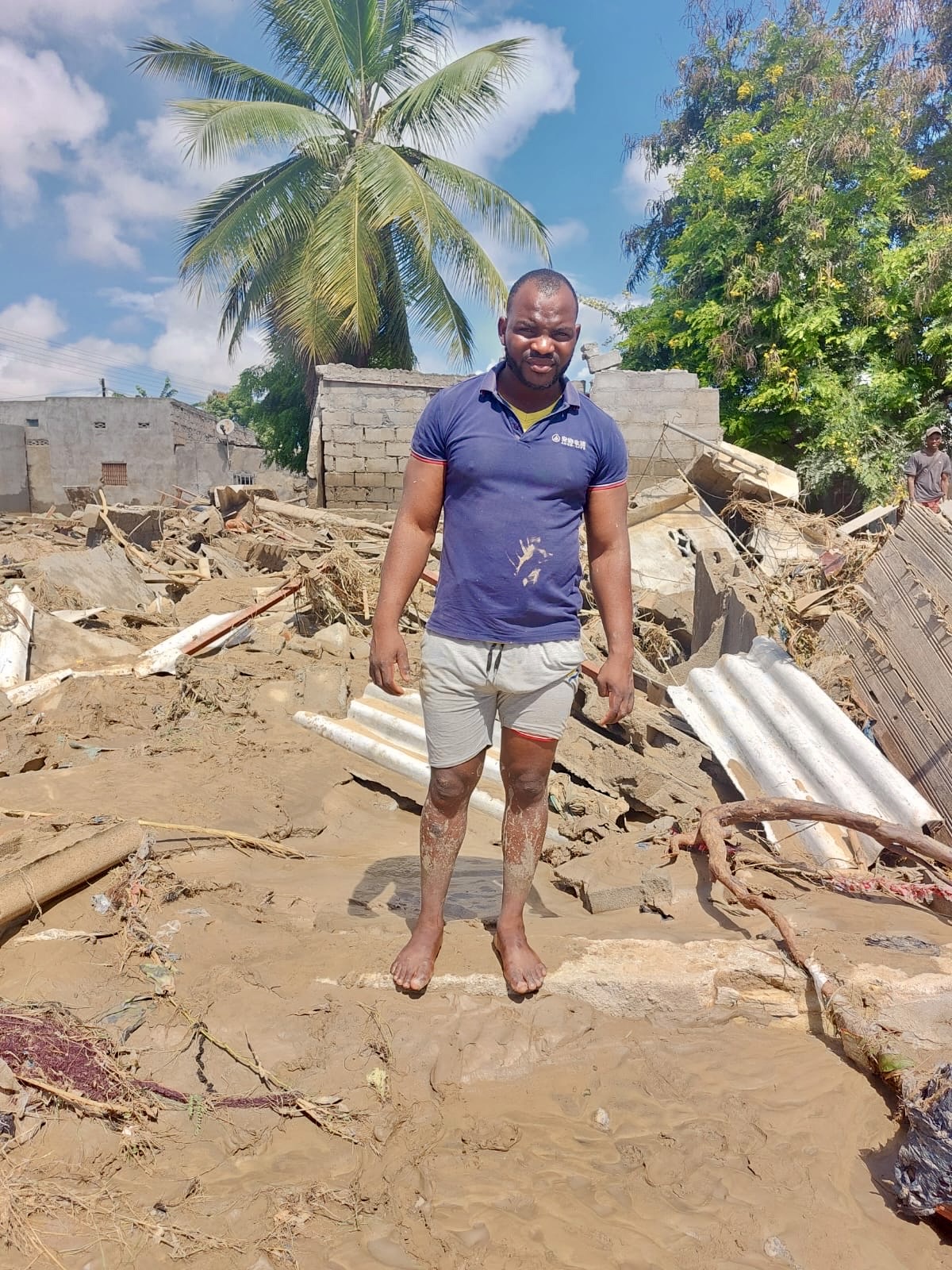 Imagem da campanha Ajudam reconstruir minha casa.